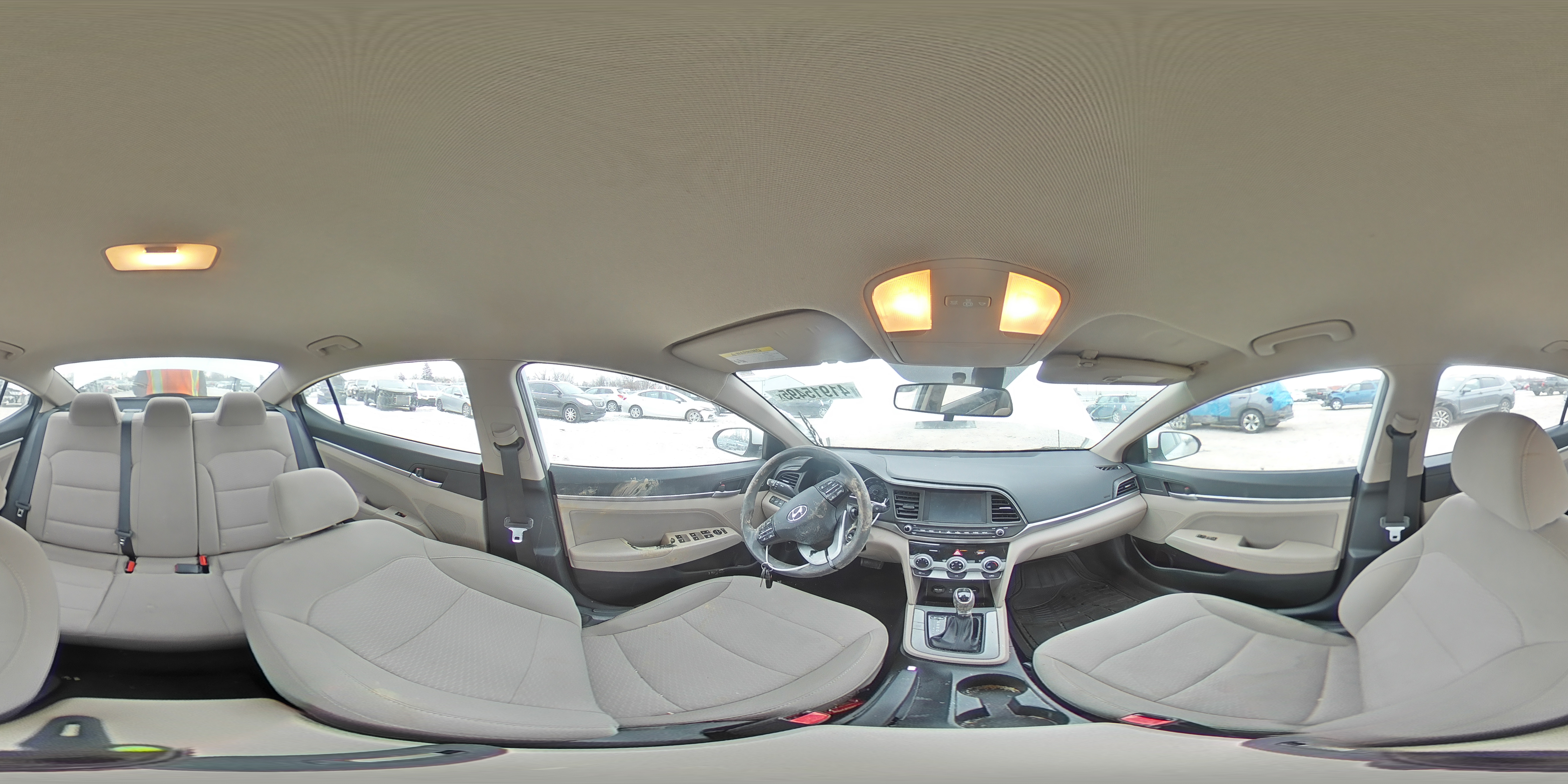 2019 Hyundai Elantra - Image 12