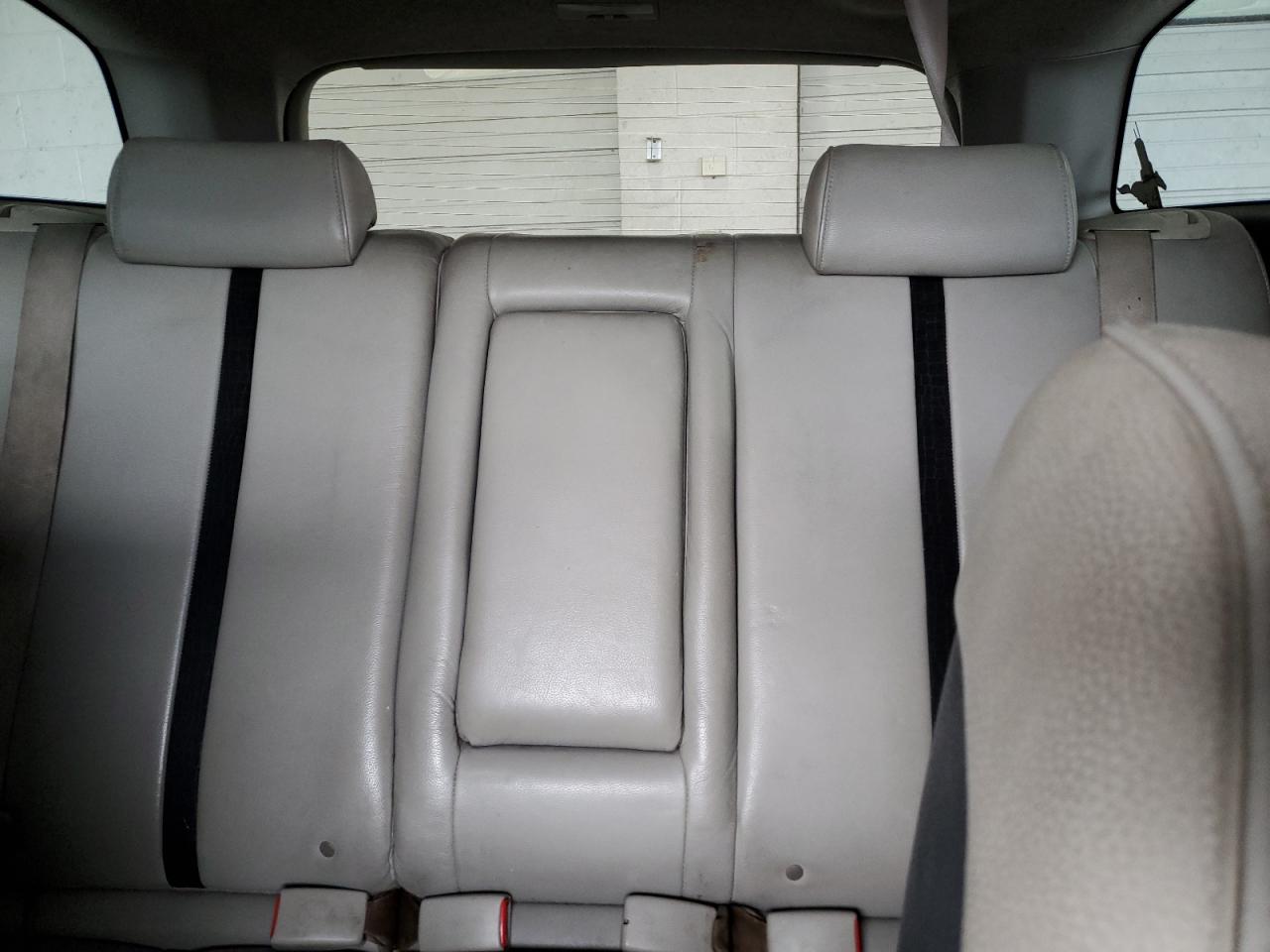 2007 Mazda CX-7 - Image 10