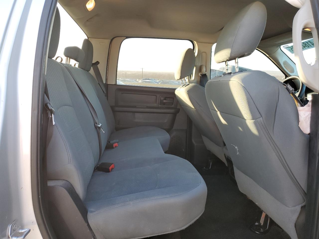 2016 RAM 1500 - Image 10