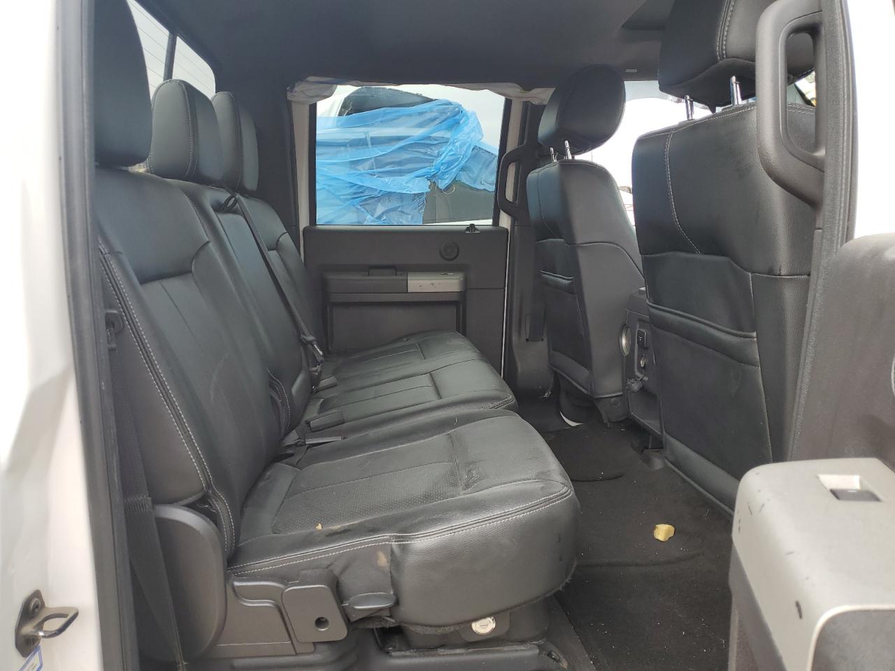 2015 Ford F350 - Image 10