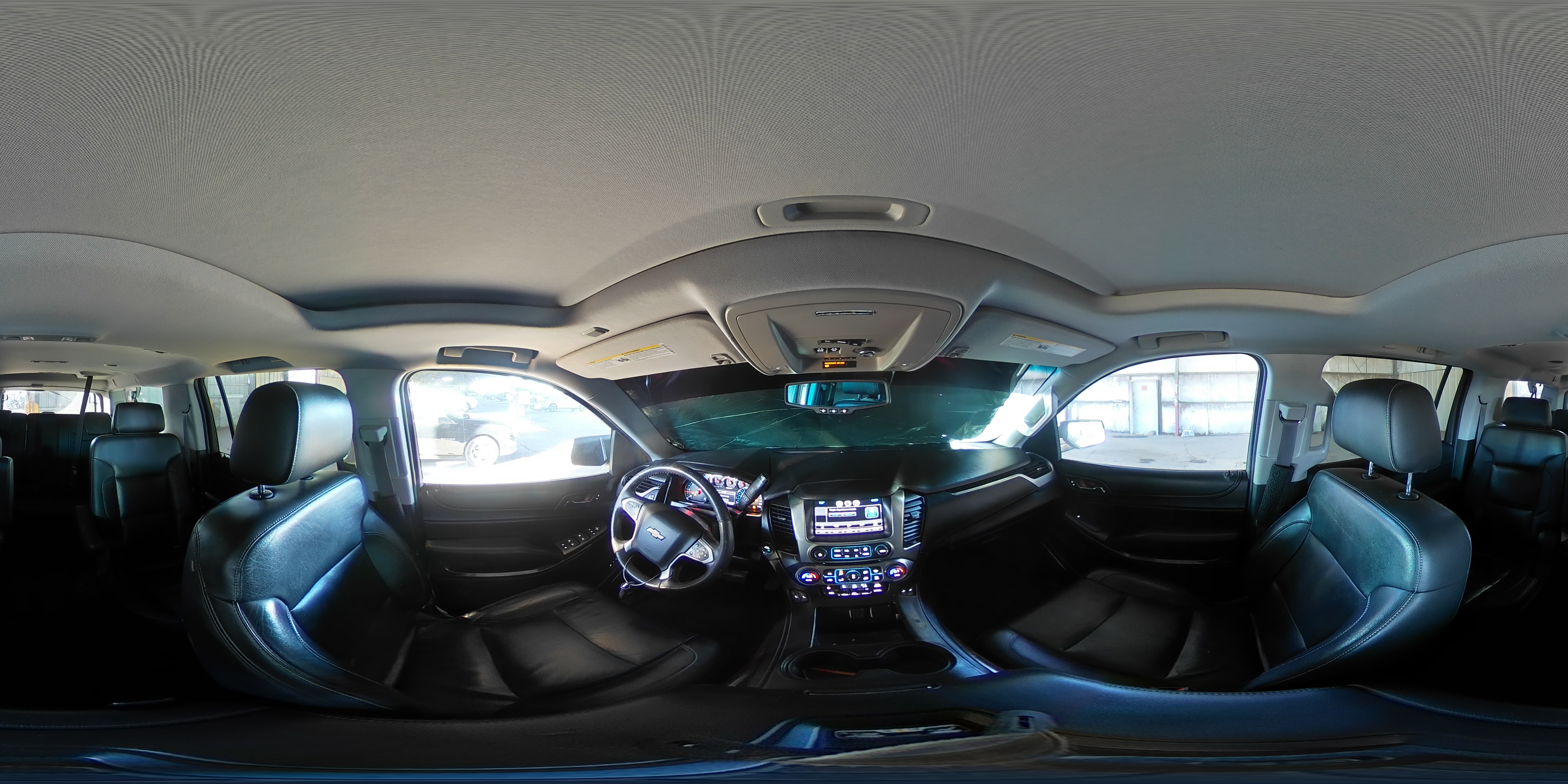 2015 Chevrolet Suburban - Image 13