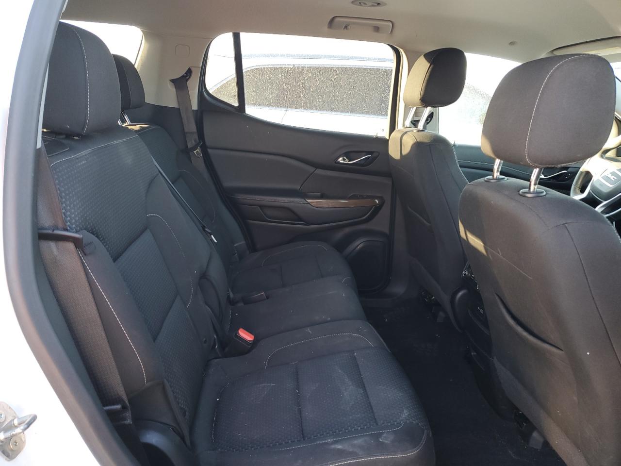 2021 GMC Acadia - Image 11