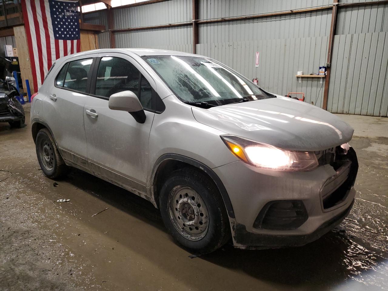 2017 Chevrolet Trax - Image 4