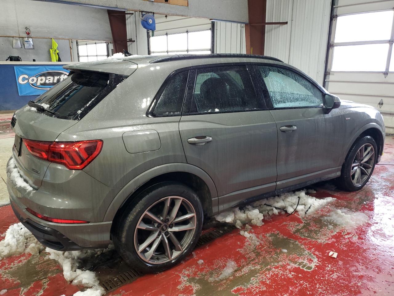 2022 Audi Q3 - Image 3