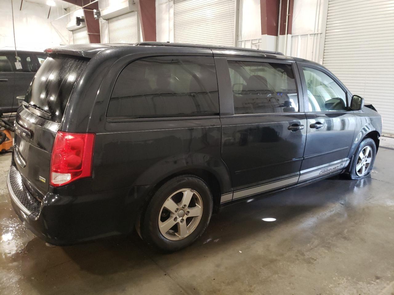 2012 Dodge Caravan - Image 3
