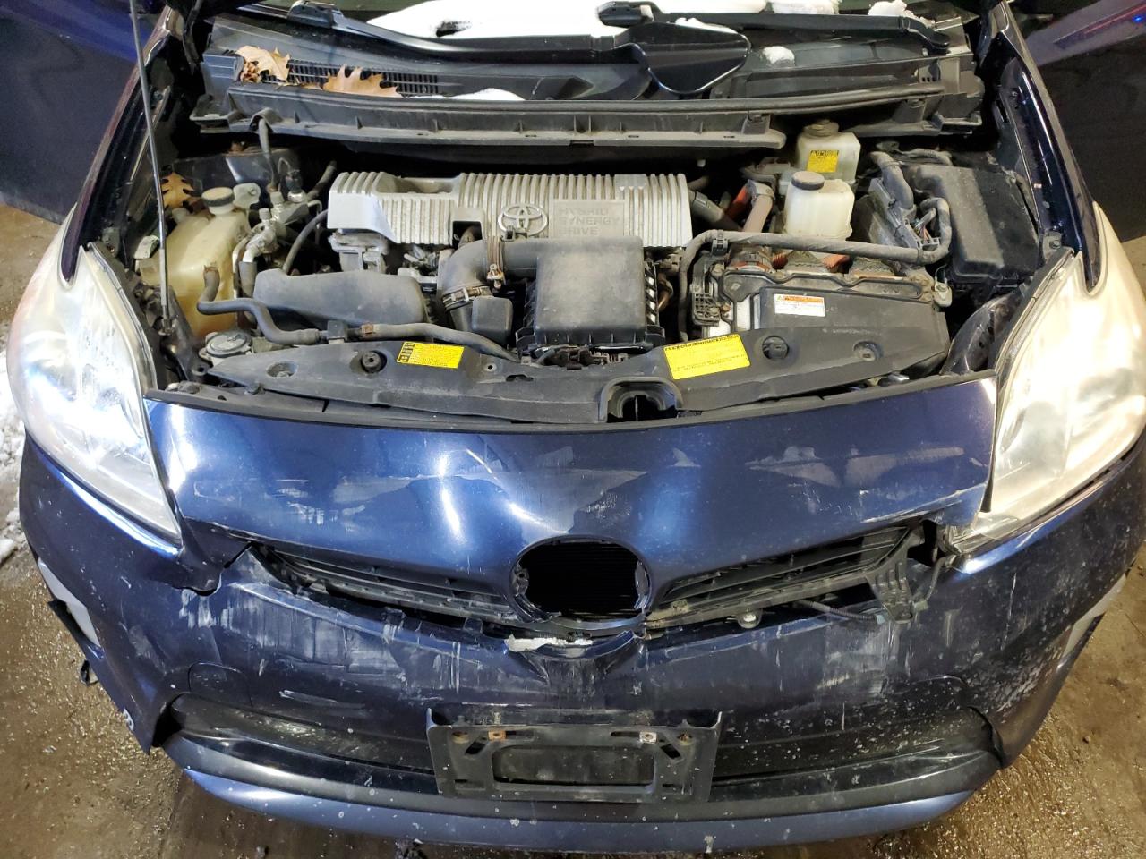 2014 Toyota Prius - Image 11