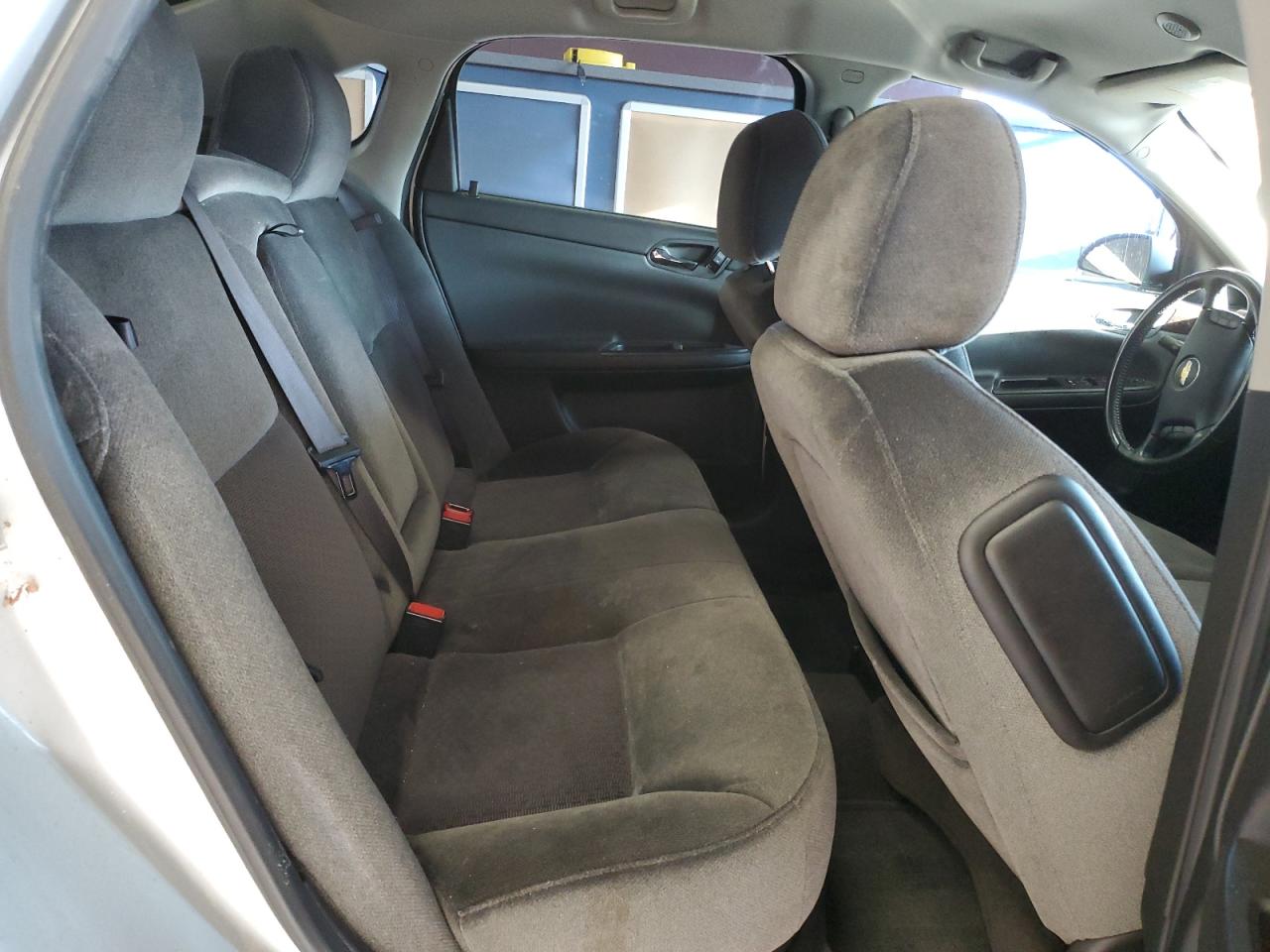 2012 Chevrolet Impala - Image 10