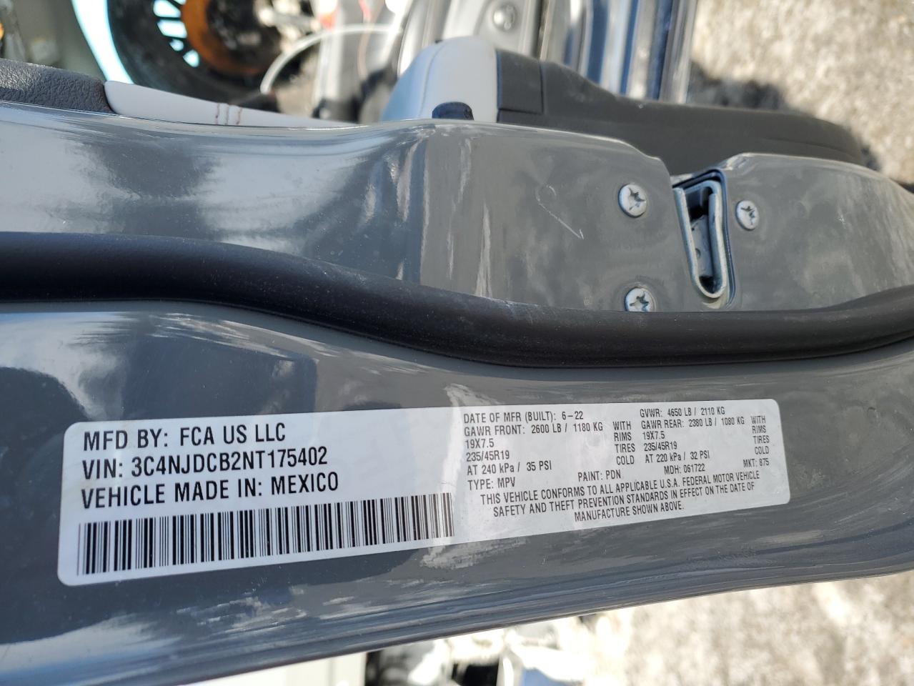 2022 Jeep Compass - Image 14