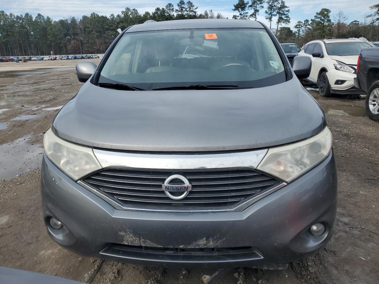 2015 Nissan Quest - Image 5