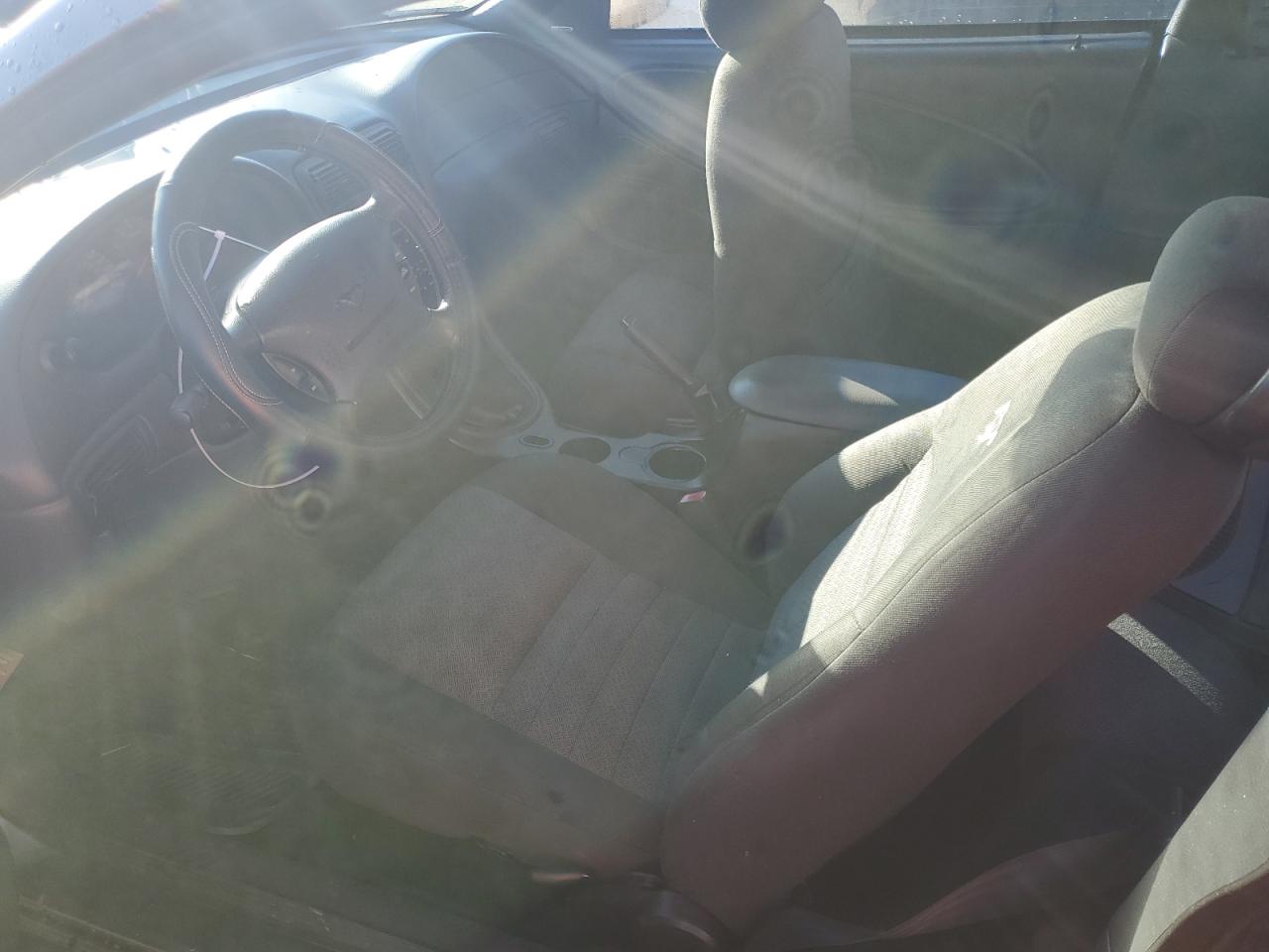2001 Ford Mustang - Image 7