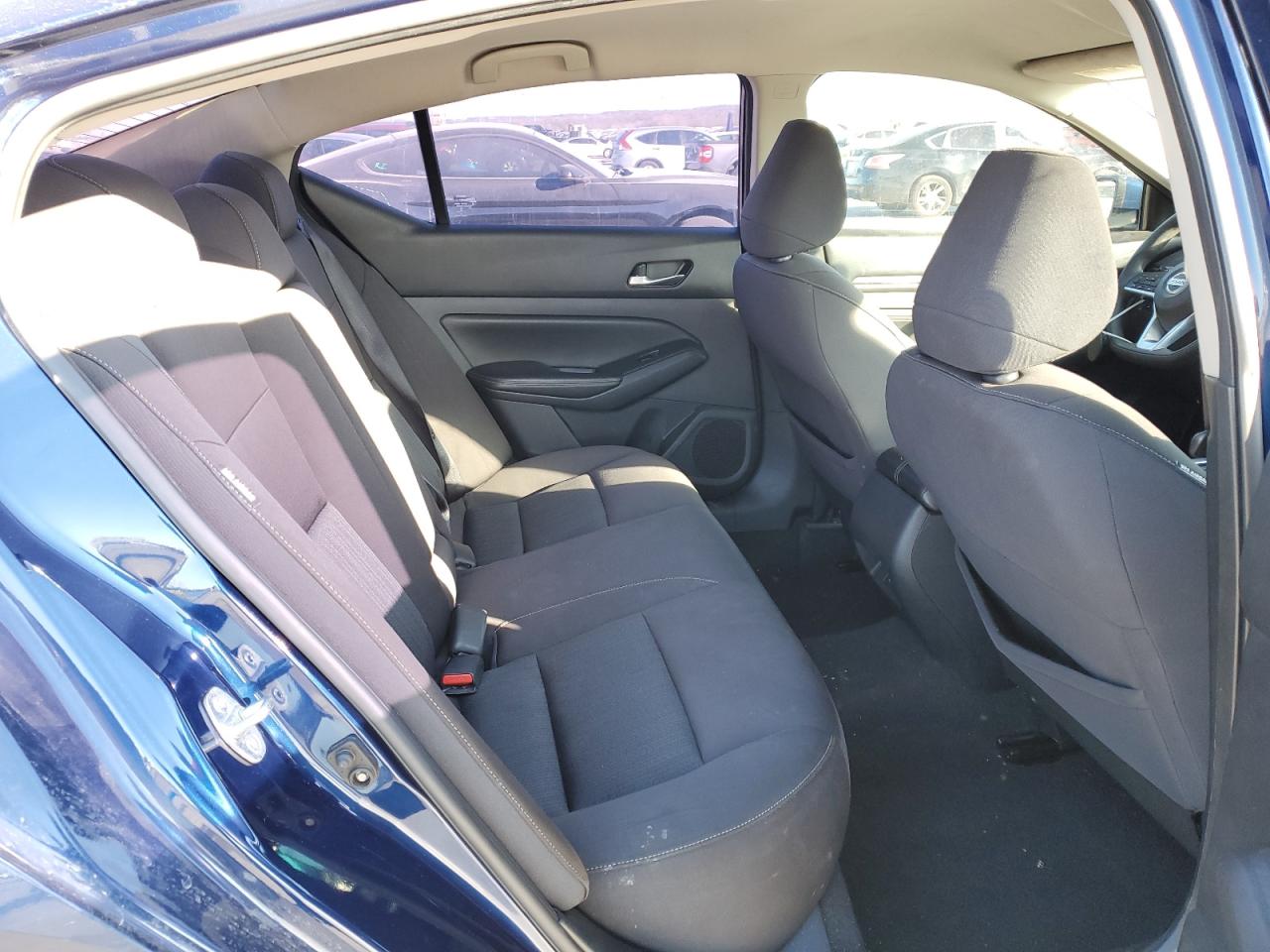 2020 Nissan Altima - Image 10