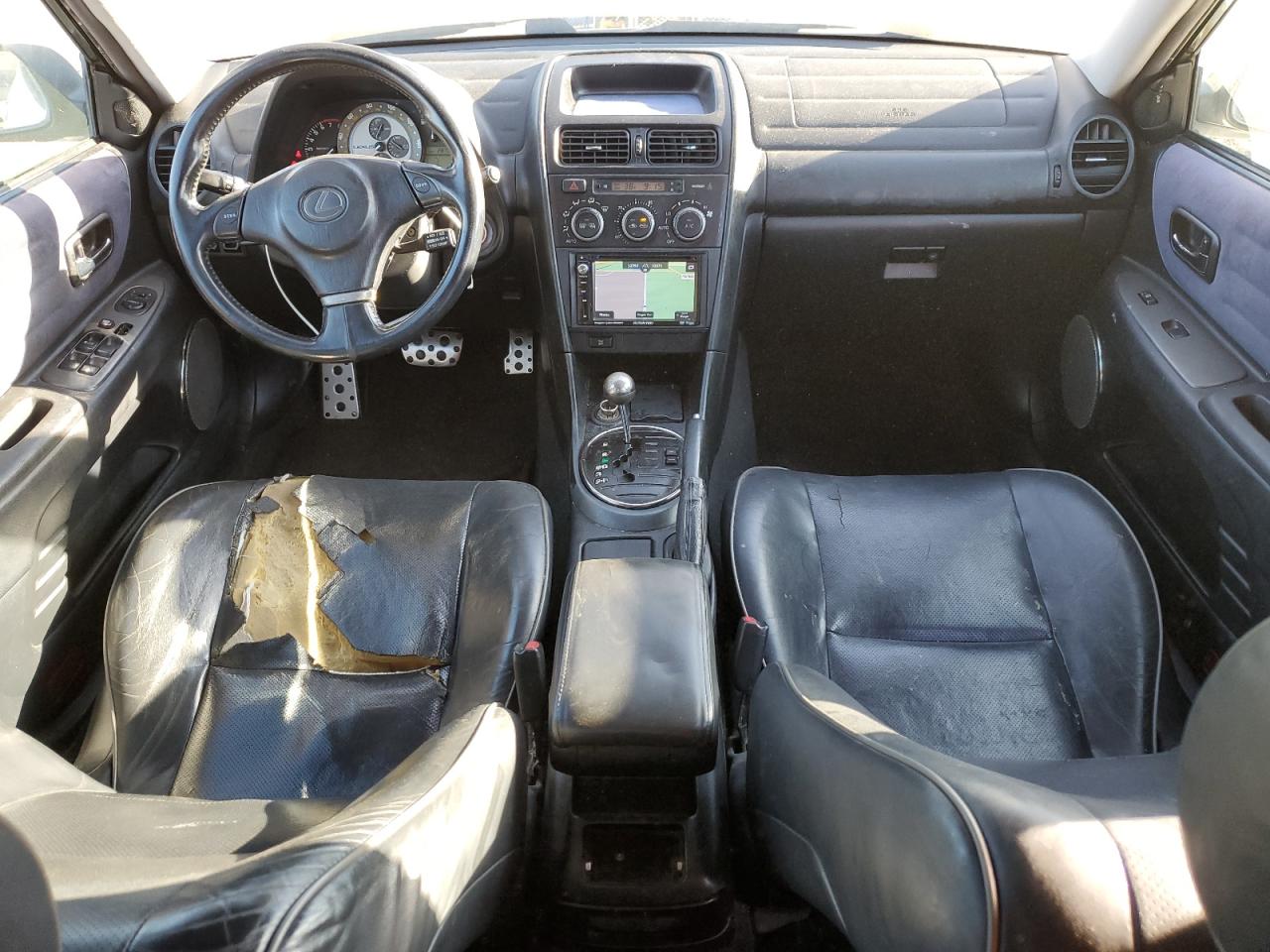 2003 Lexus IS - Image 8