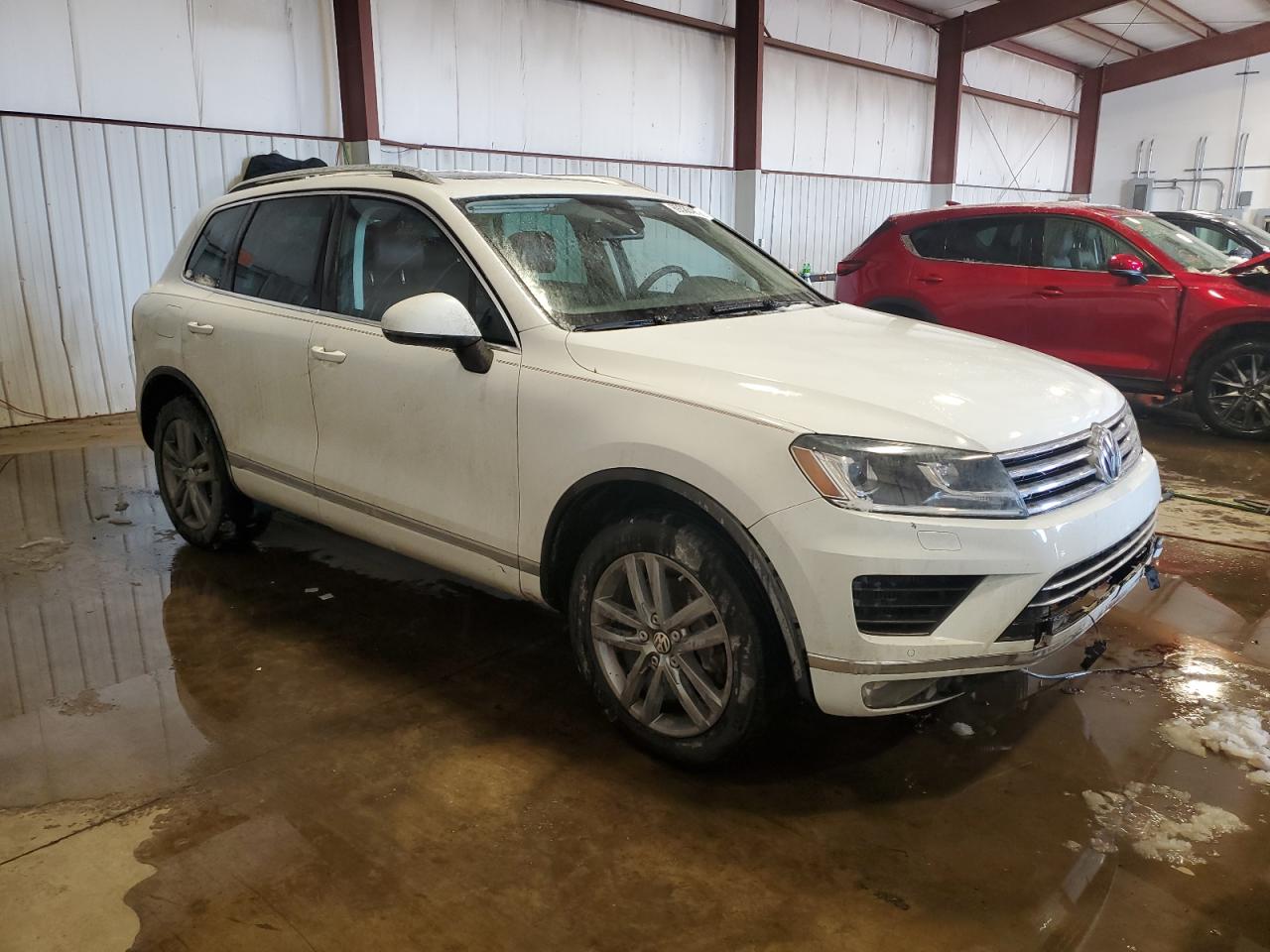 VIN WVGEP9BP2FD007142 2015 VOLKSWAGEN TOUAREG no.4