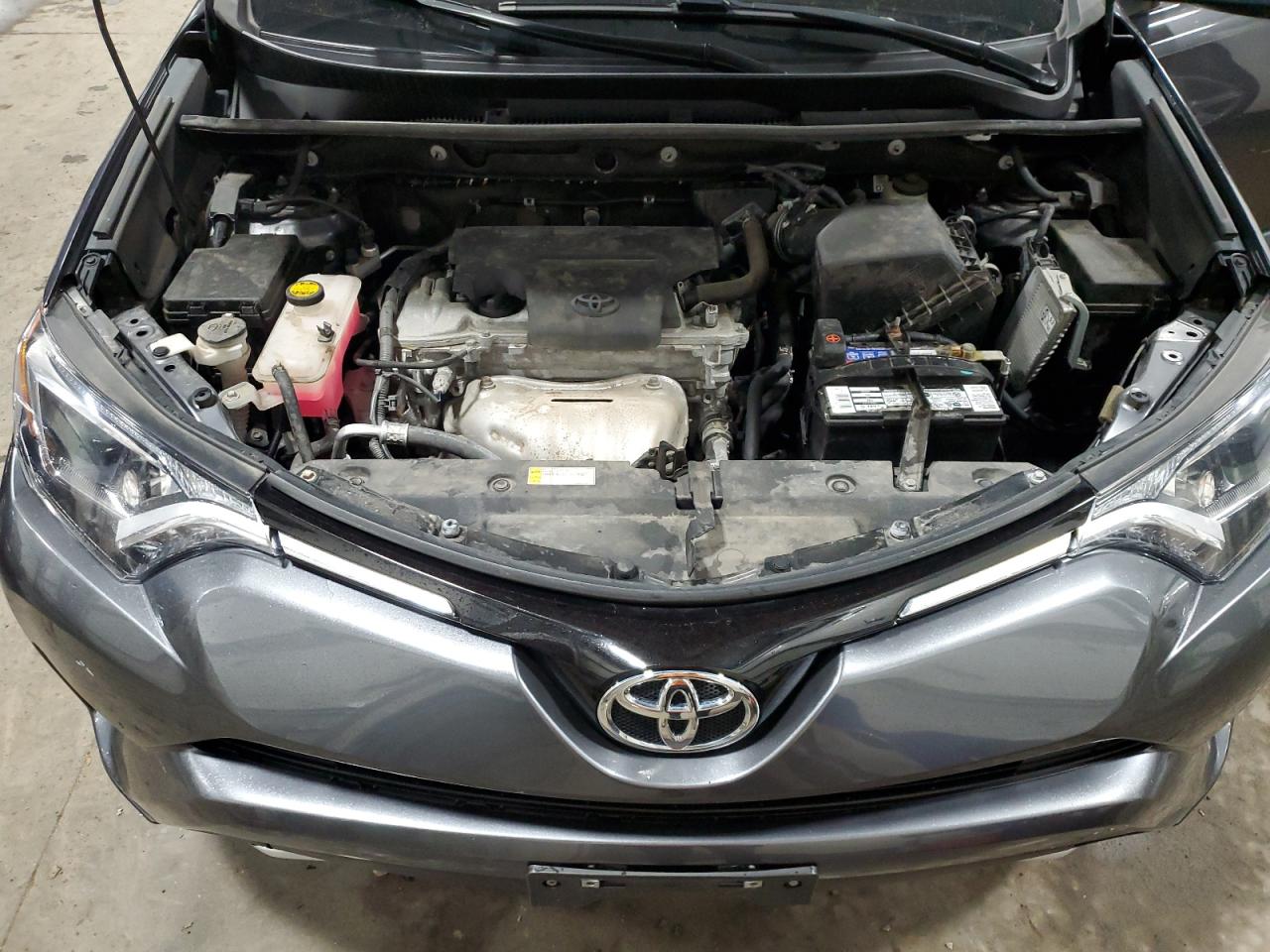 2016 Toyota RAV 4 - Image 13