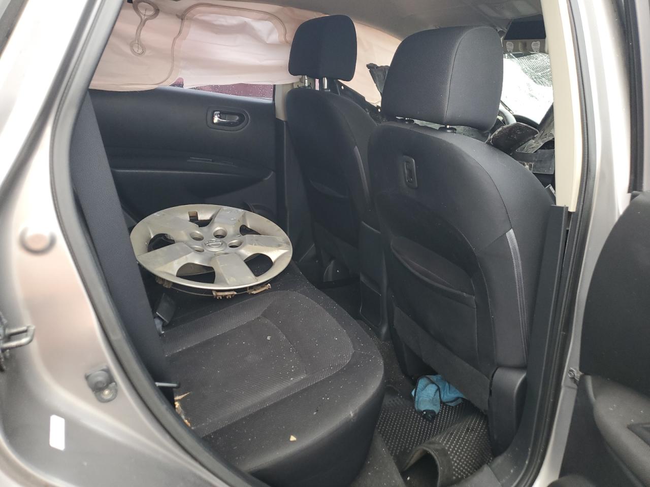 2011 Nissan Rogue - Image 10