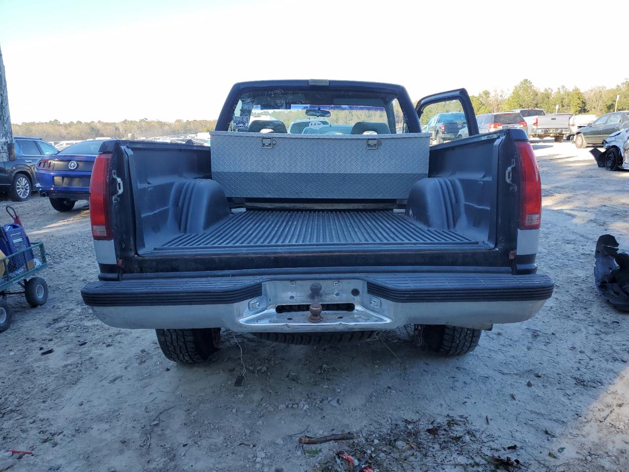 1992 Chevrolet Gmt-400 K1500 VIN: 1GCEK14H4NZ121963 Lot: 88134435