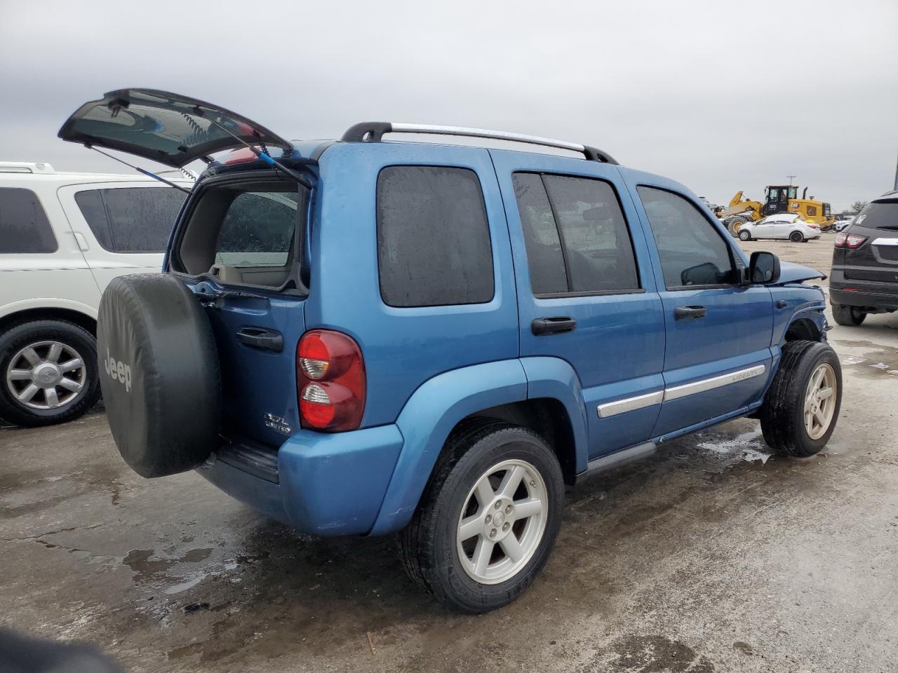 2006 Jeep Liberty (North America) - Image 3