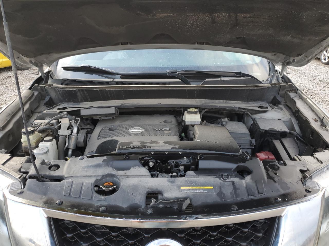 2015 Nissan Pathfinder - Image 12