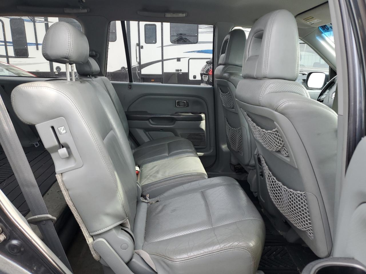 2004 Honda Pilot - Image 11