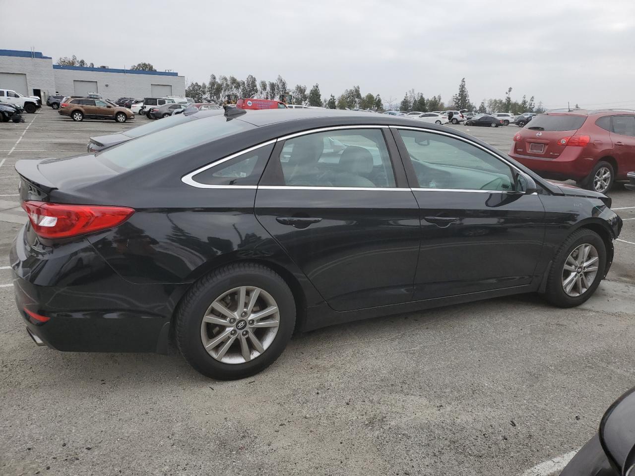 2017 Hyundai Sonata - Image 3
