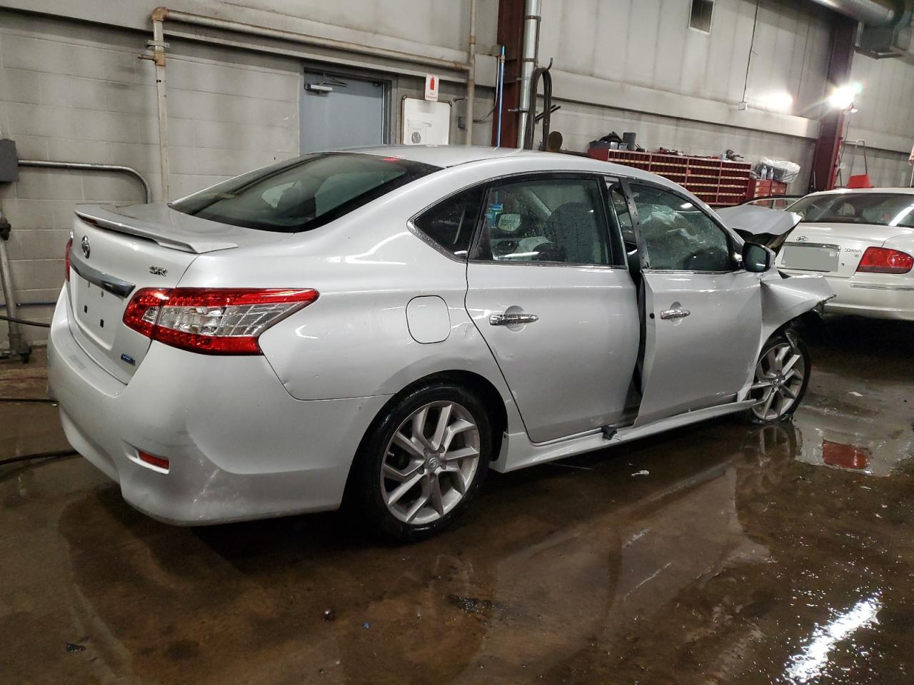 2013 Nissan Sentra - Image 3