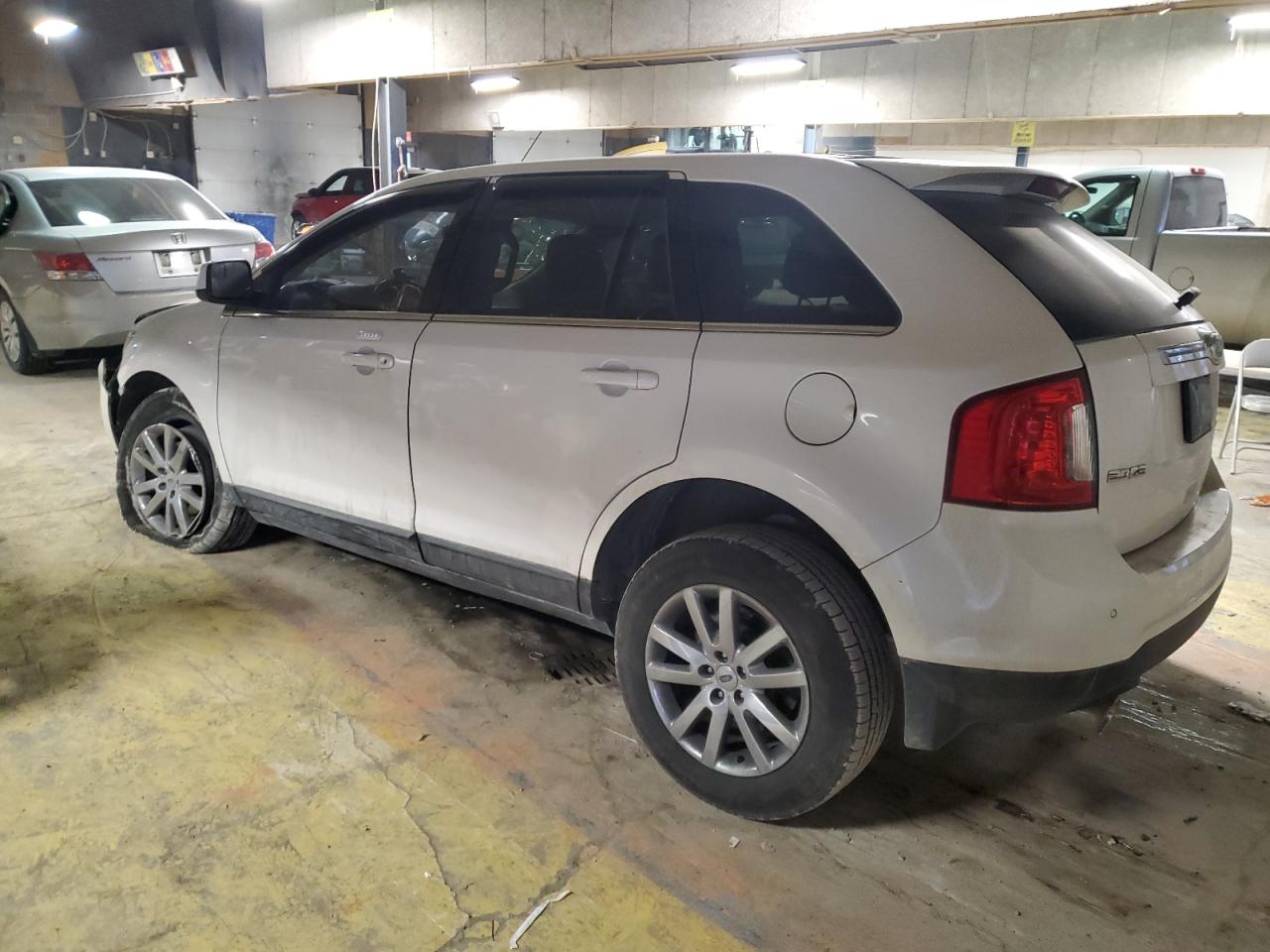 2011 Ford Edge - Image 2