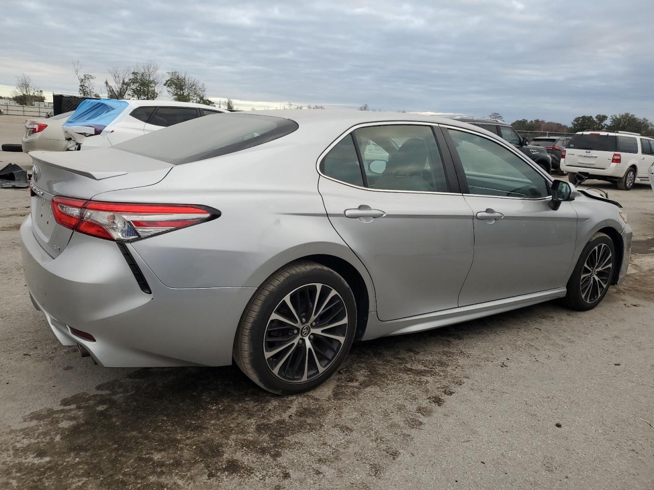 2018 Toyota Camry - Image 3
