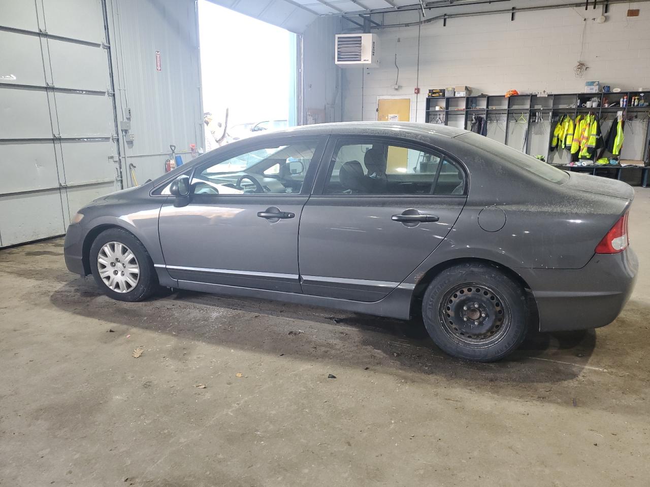 2011 Honda Civic - Image 2