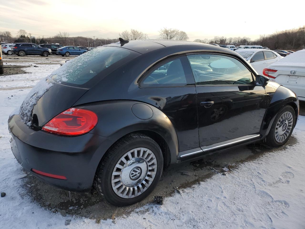 2014 Volkswagen Beetle - Image 3