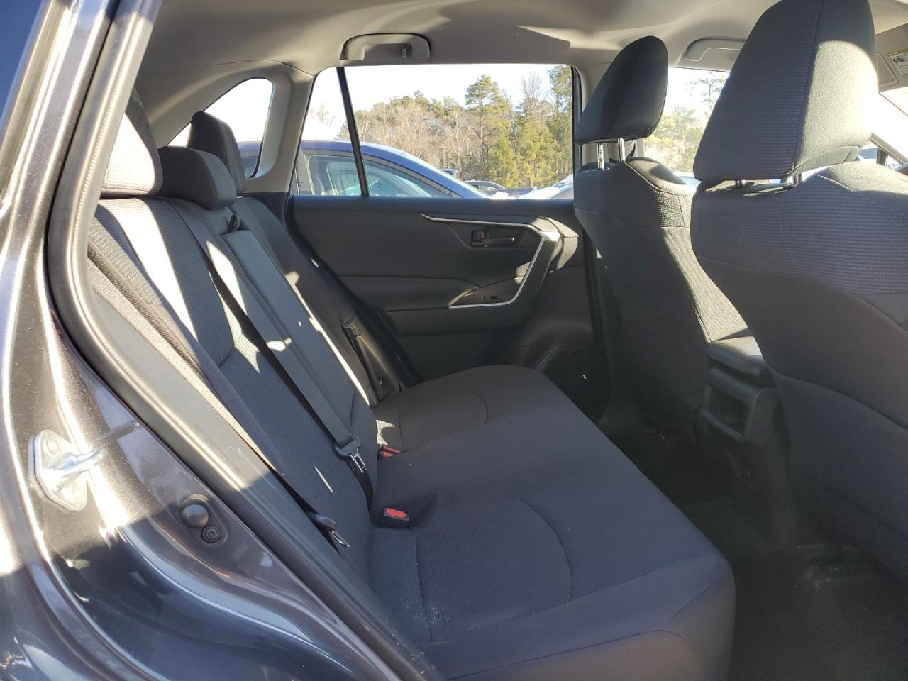 2021 Toyota RAV 4 - Image 11