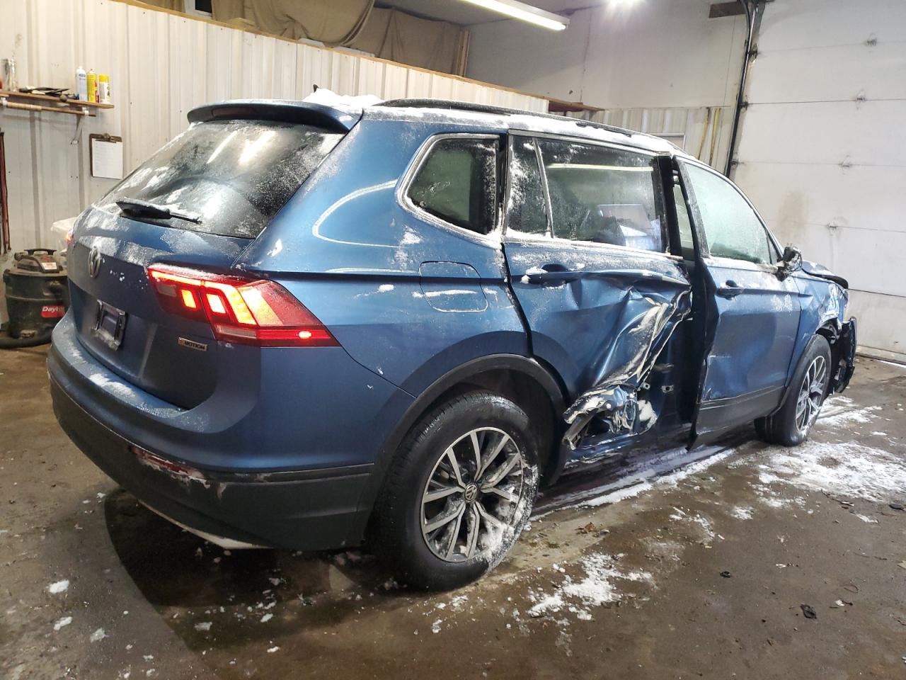 2019 Volkswagen Tiguan - Image 3