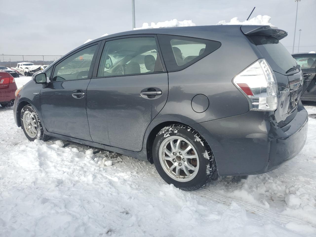 VIN JTDZN3EU5E3296421 2014 TOYOTA PRIUS no.2