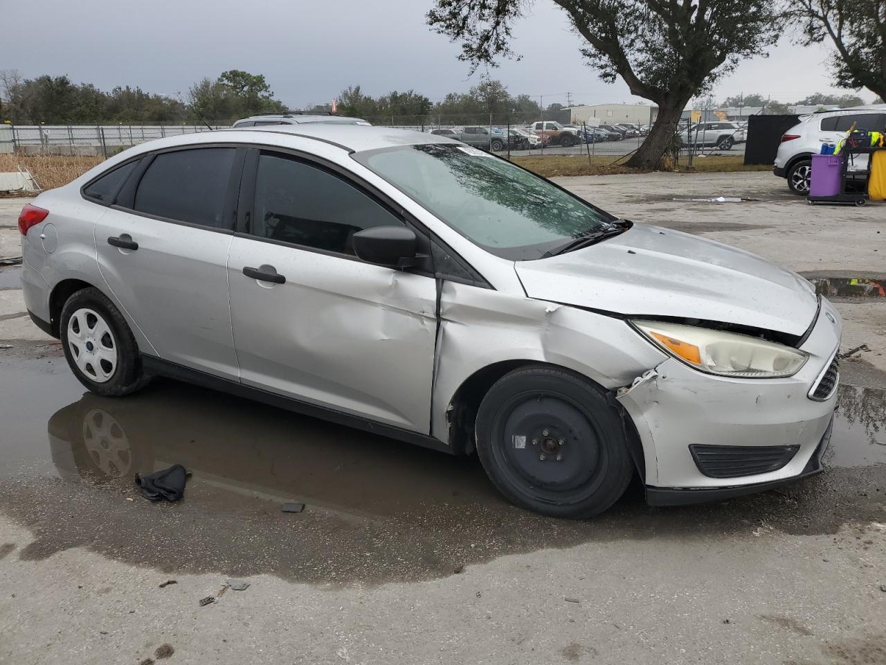 2017 Ford Focus - Image 4