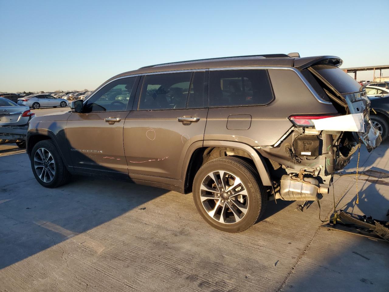 2021 Jeep Grand Cherokee - Image 2