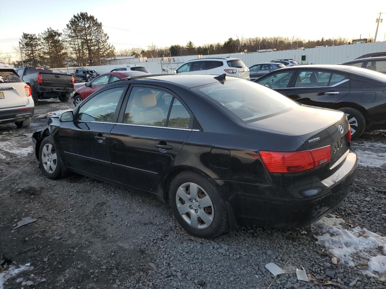 2009 Hyundai Sonata - Image 2