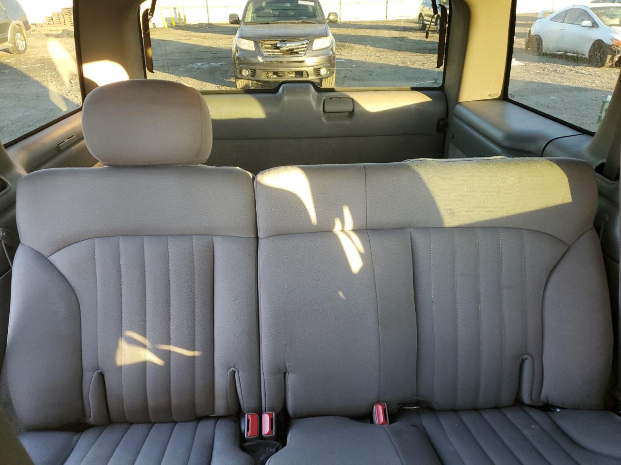 2004 Chevrolet Blazer - Image 10
