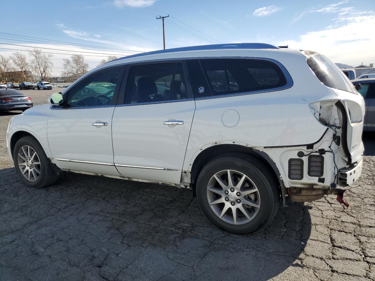 VIN 5GAKRBKD6GJ125620 2016 BUICK ENCLAVE no.2