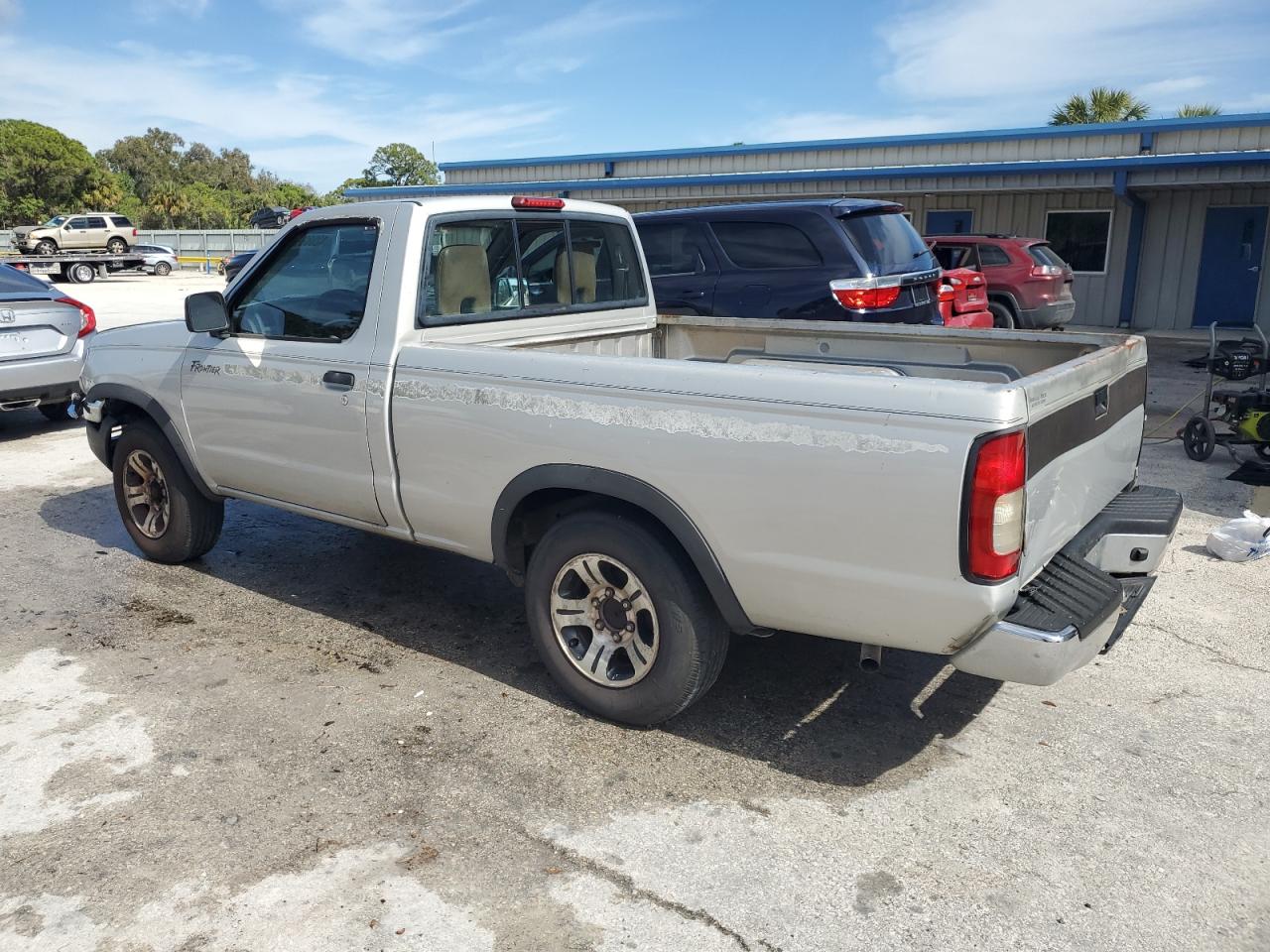 1998 Nissan Navara (Frontier) - Image 2