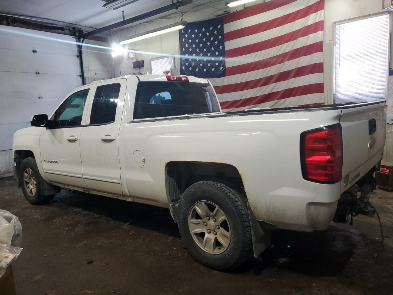 2015 Chevrolet Silverado - Image 2