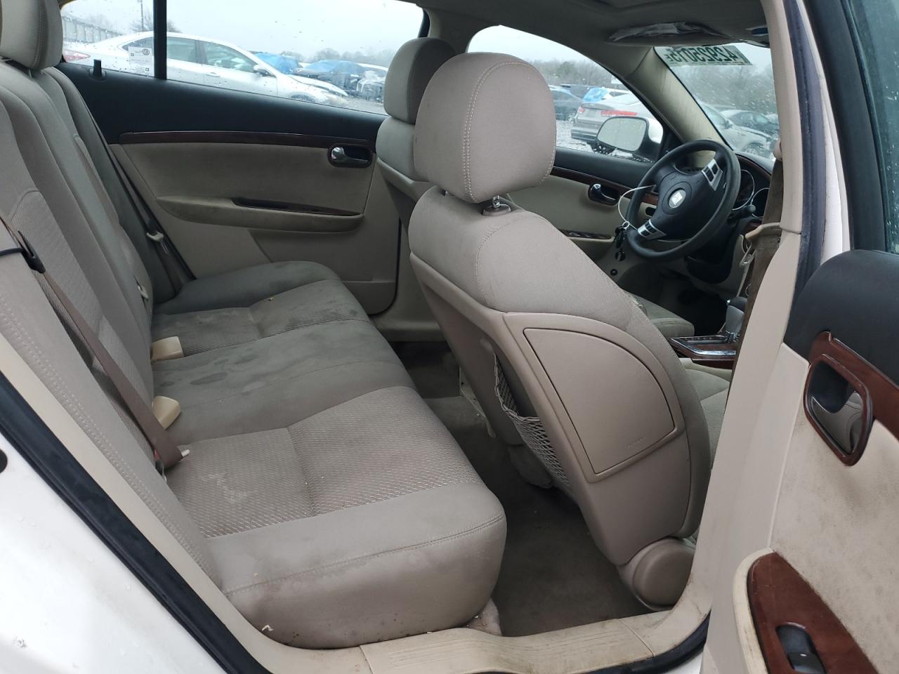2007 Saturn Aura - Image 10