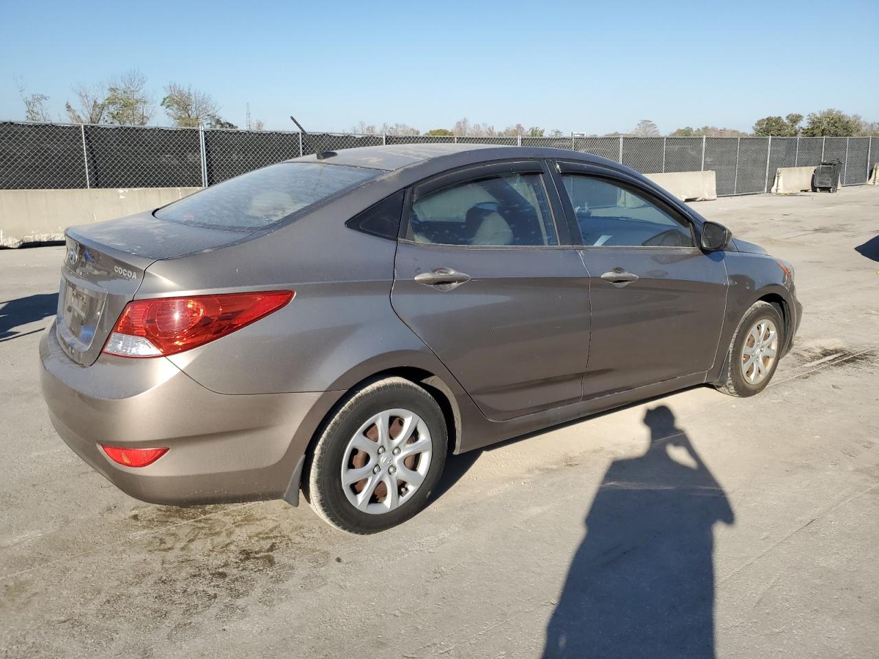 2014 Hyundai Accent - Image 3