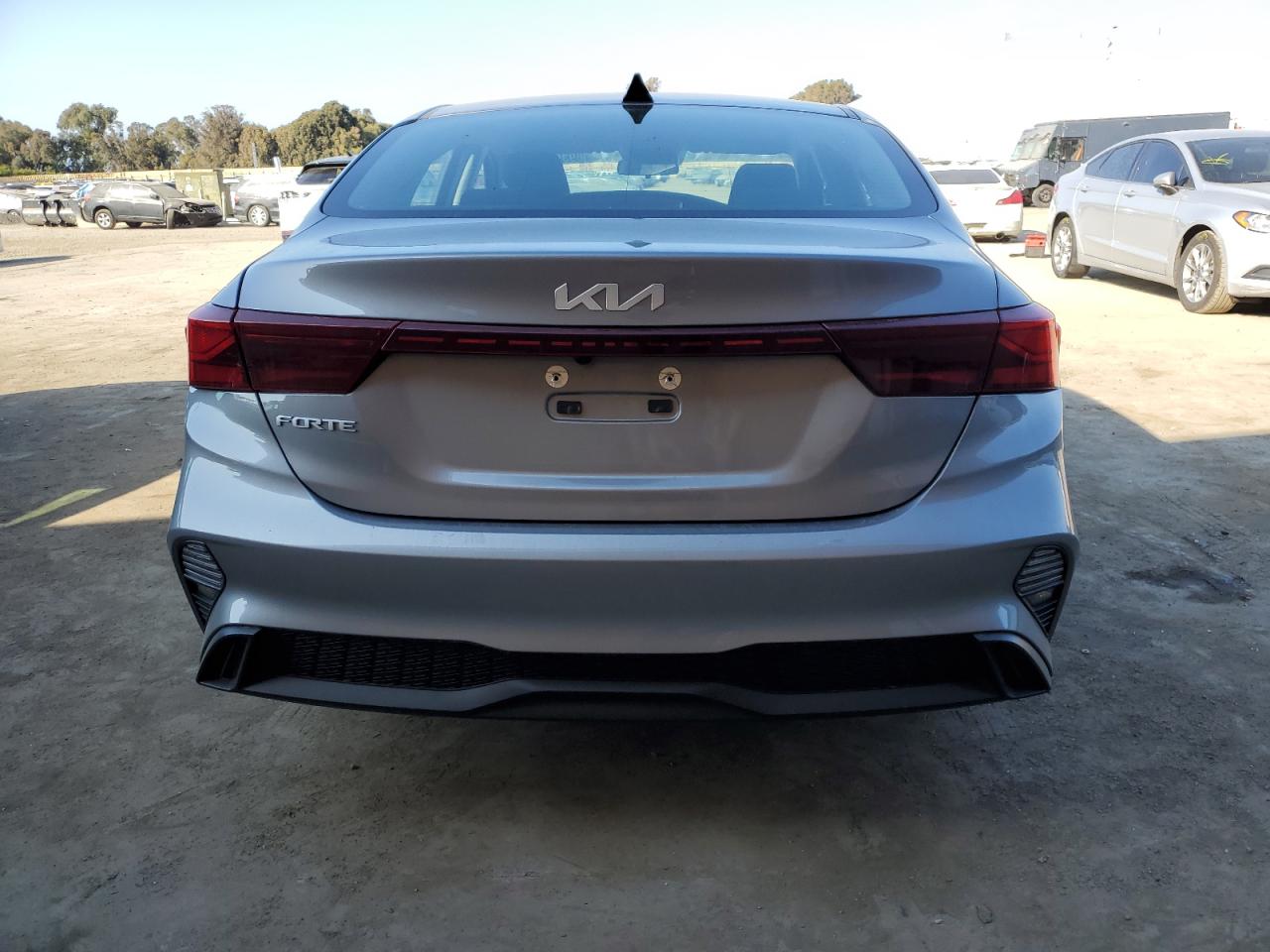 2024 Kia Forte - Image 6