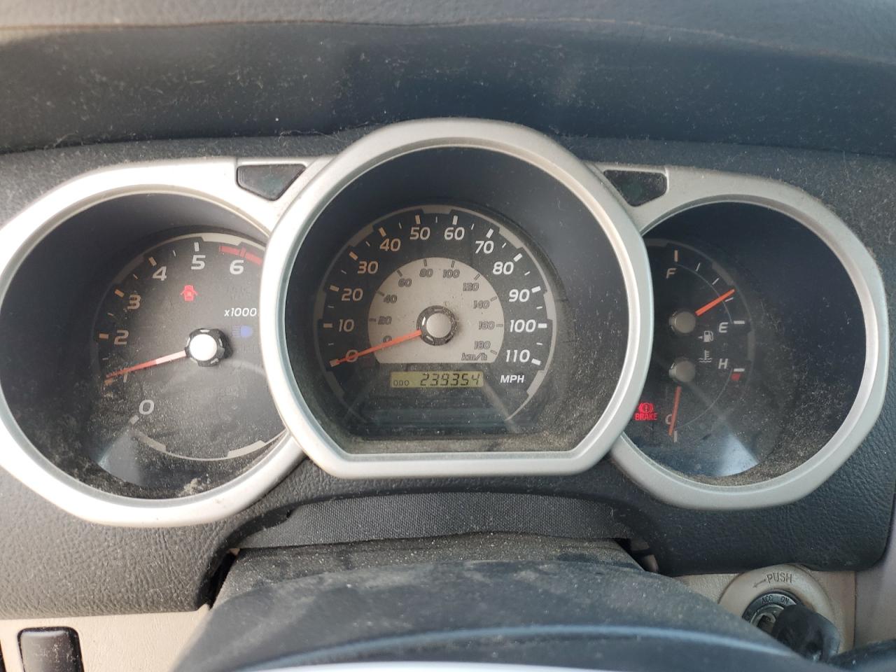 2005 Toyota 4Runner - Image 9