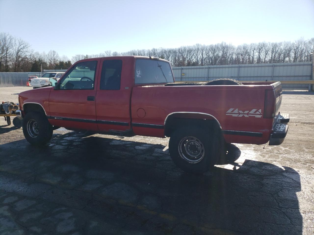 1994 Chevrolet GMT-400 - Image 2