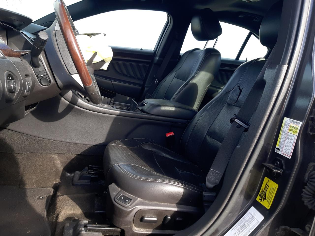 2015 Ford Taurus - Image 7