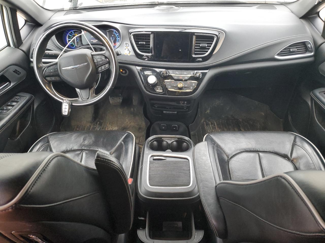 2019 Chrysler Pacifica - Image 8