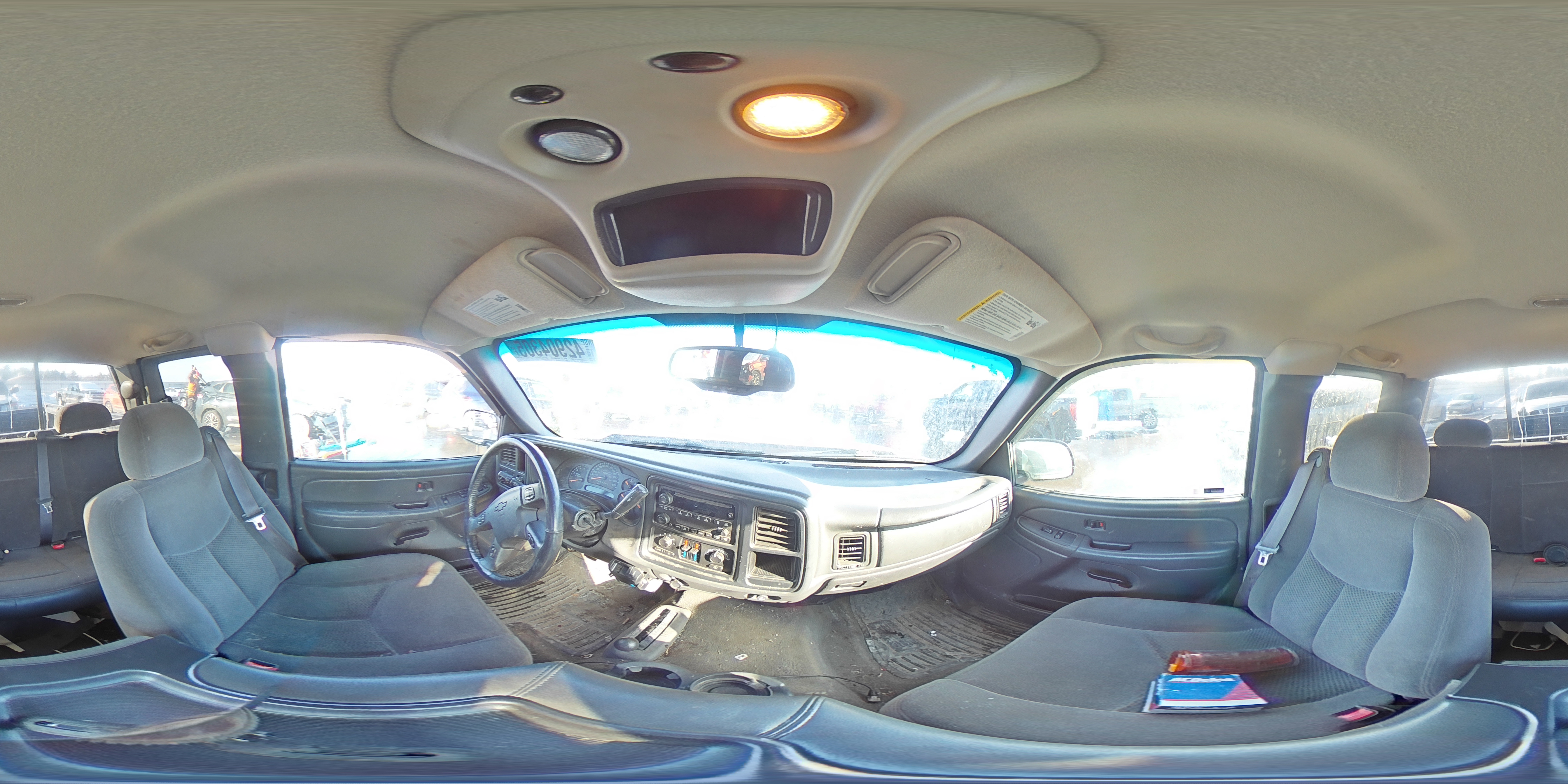 2006 Chevrolet Silverado - Image 12