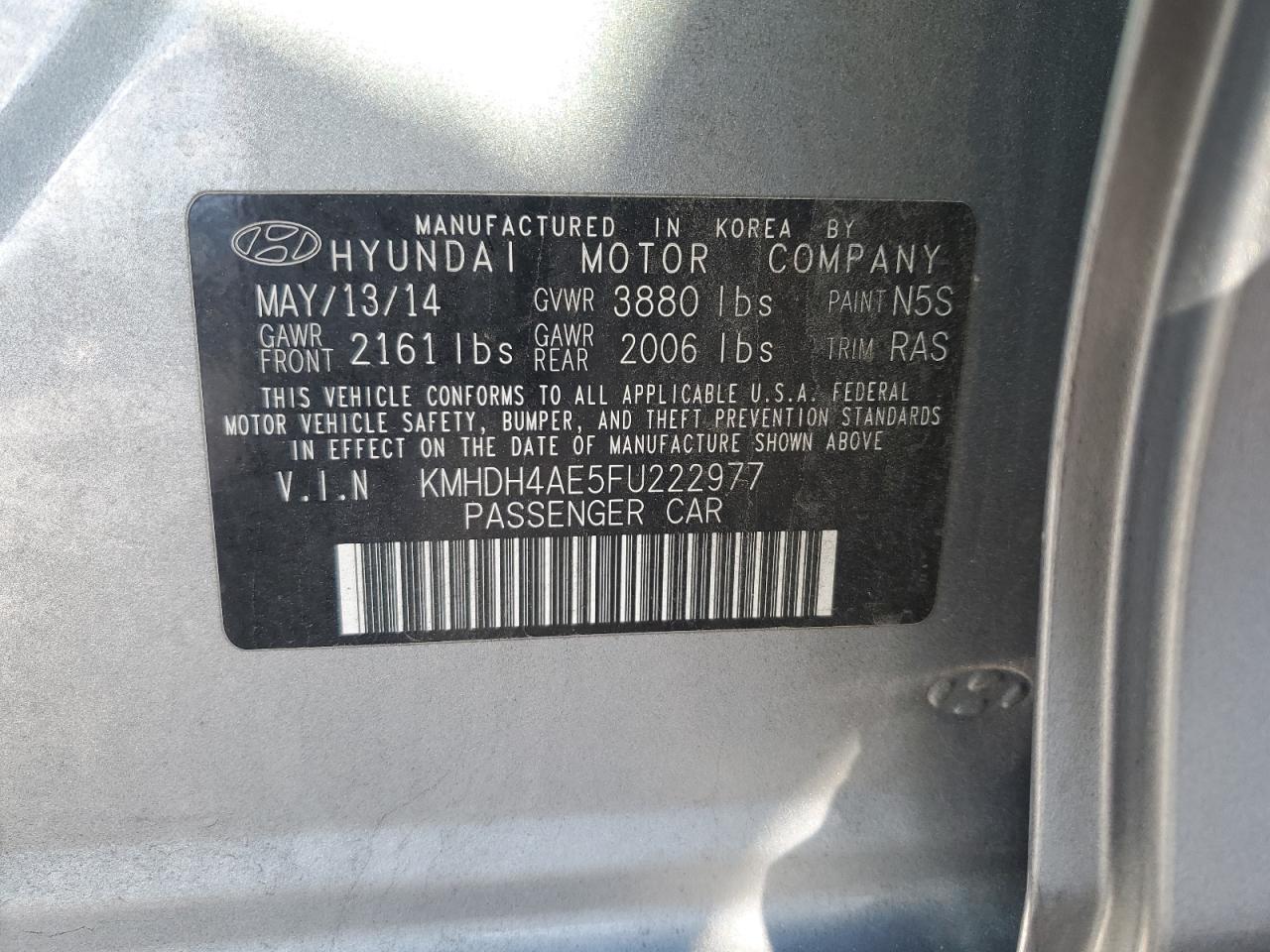 2015 Hyundai Elantra - Image 14