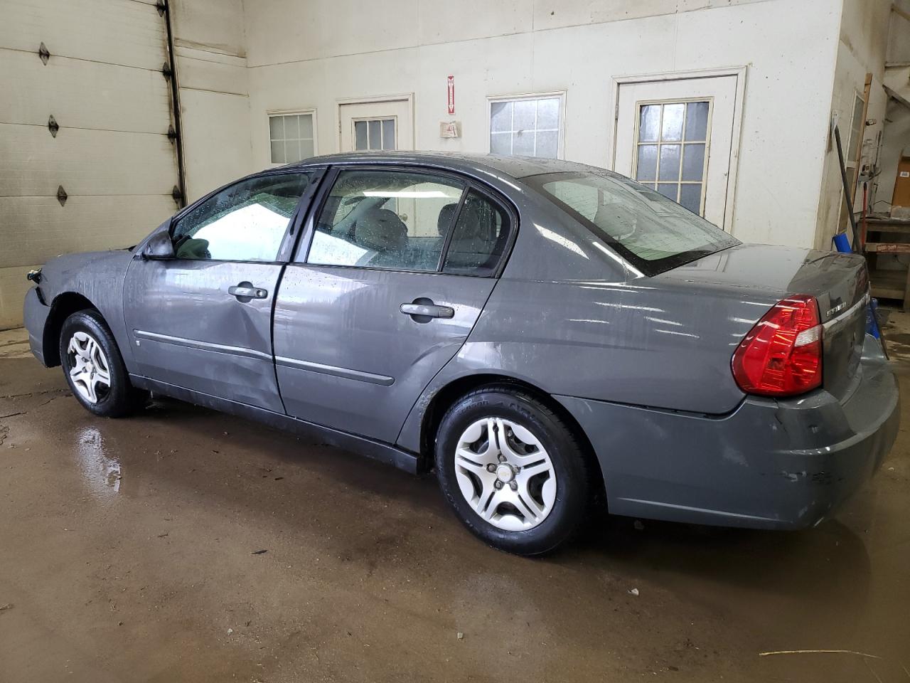 2007 Chevrolet Malibu - Image 2