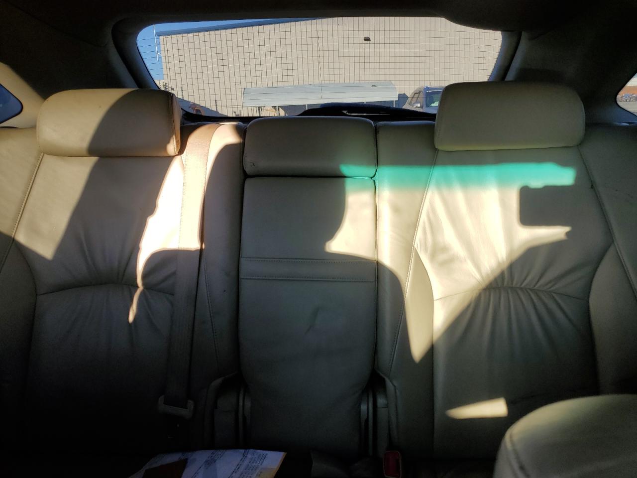 2004 Lexus RX - Image 10
